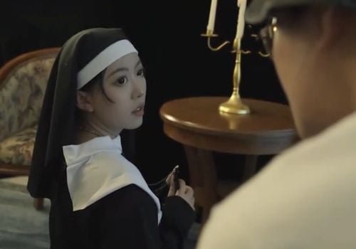 10 năm sau, thầy giáo quay lại 