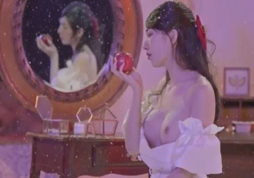 Chuyện gớm của Bạch Tuyết dễ thương