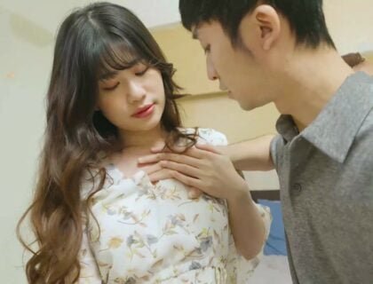 Lén lút làm tình với bà mẹ kế gợi cảm Li Yunxi