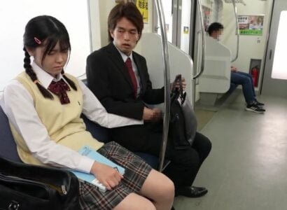 Những tên đồi bại hãm hiếp nữ sinh